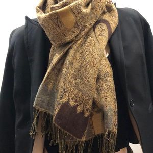 Tapestry Print Pashmina/Scarf